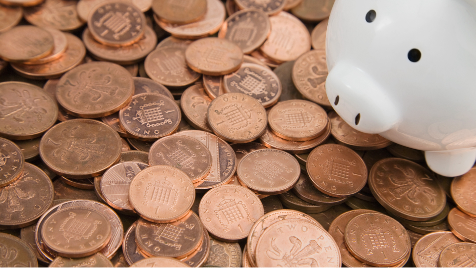 UK Banks’ saving rates too low