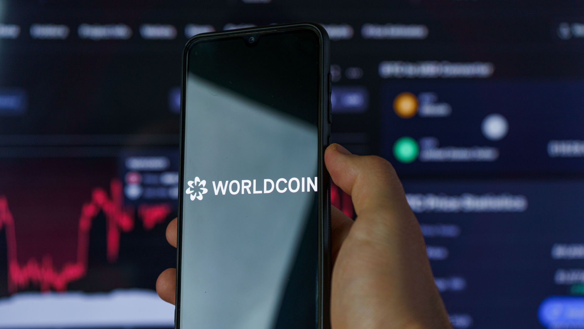 Worldcoin Attracts Hundreds of Users in Hong Kong, Yet WLD Drops
